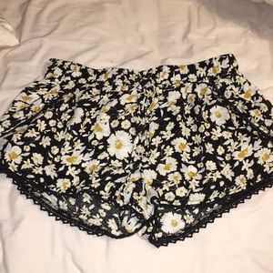 Flowy flowered shorts